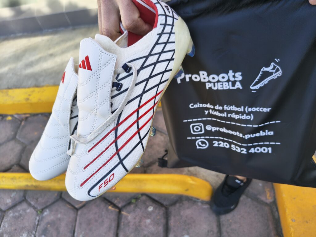 F50+ Spider FG Cloud White Core Black Vivid Red FGAF1539