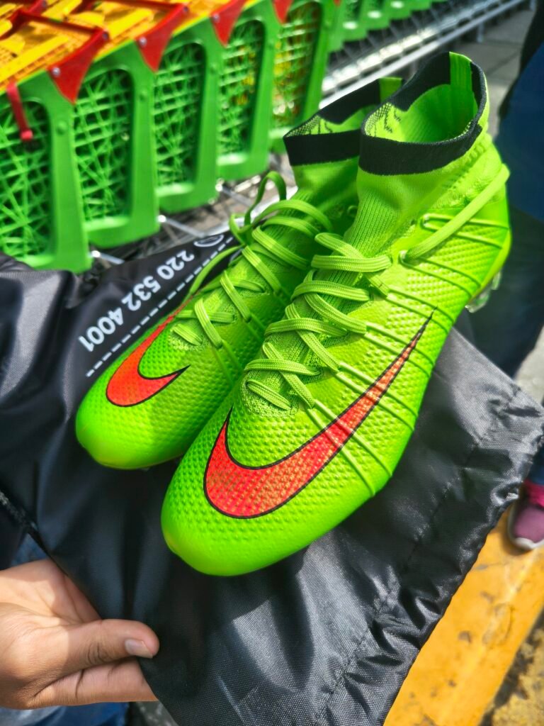 Mercurial Superfly IV CR7 Volt Green Pink Black FG FGNC3123