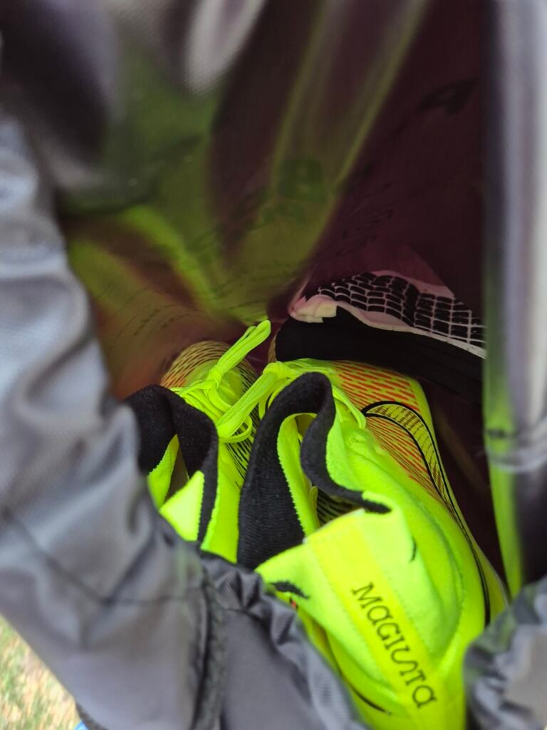 Magista Obra 1 FG Volt Crimson FGNM0058