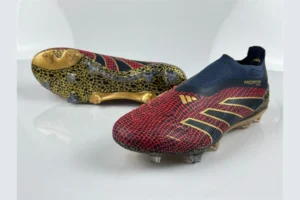 Predator 25 FG Year of the Snake Lucid Red Gold Metallic Core Black FGAP1247
