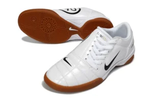 Total 90 III White Black Gum IC ICNT0331