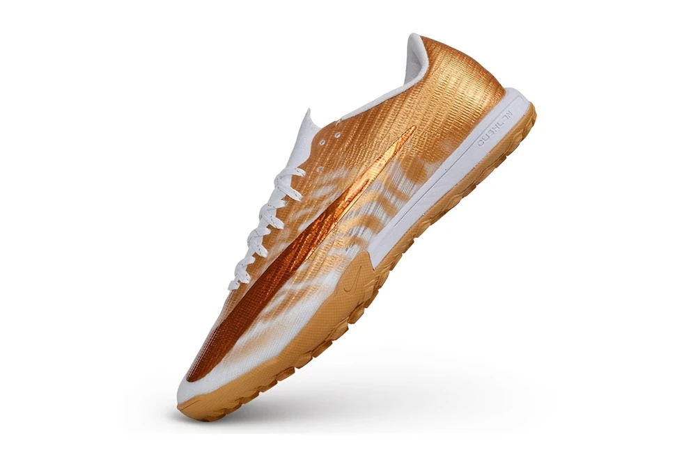 Mercurial CR7 Metallic Gold White Gum TF TFNC1990 - Imagen 3